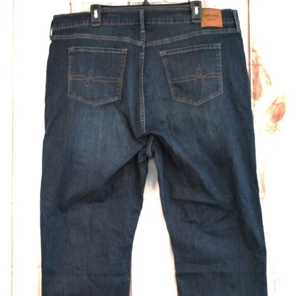 NWT Denizen from Levi's High Rise Straight Super Stretch 24W - Picture 1 of 8